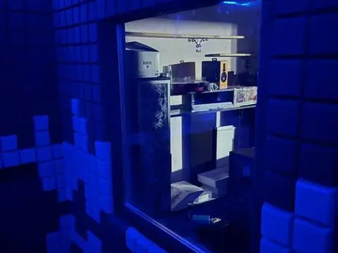 Кабина с LED-подсветкой